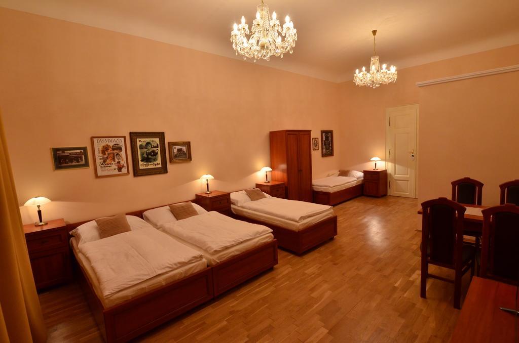 Pension Karlova Praga Exterior foto